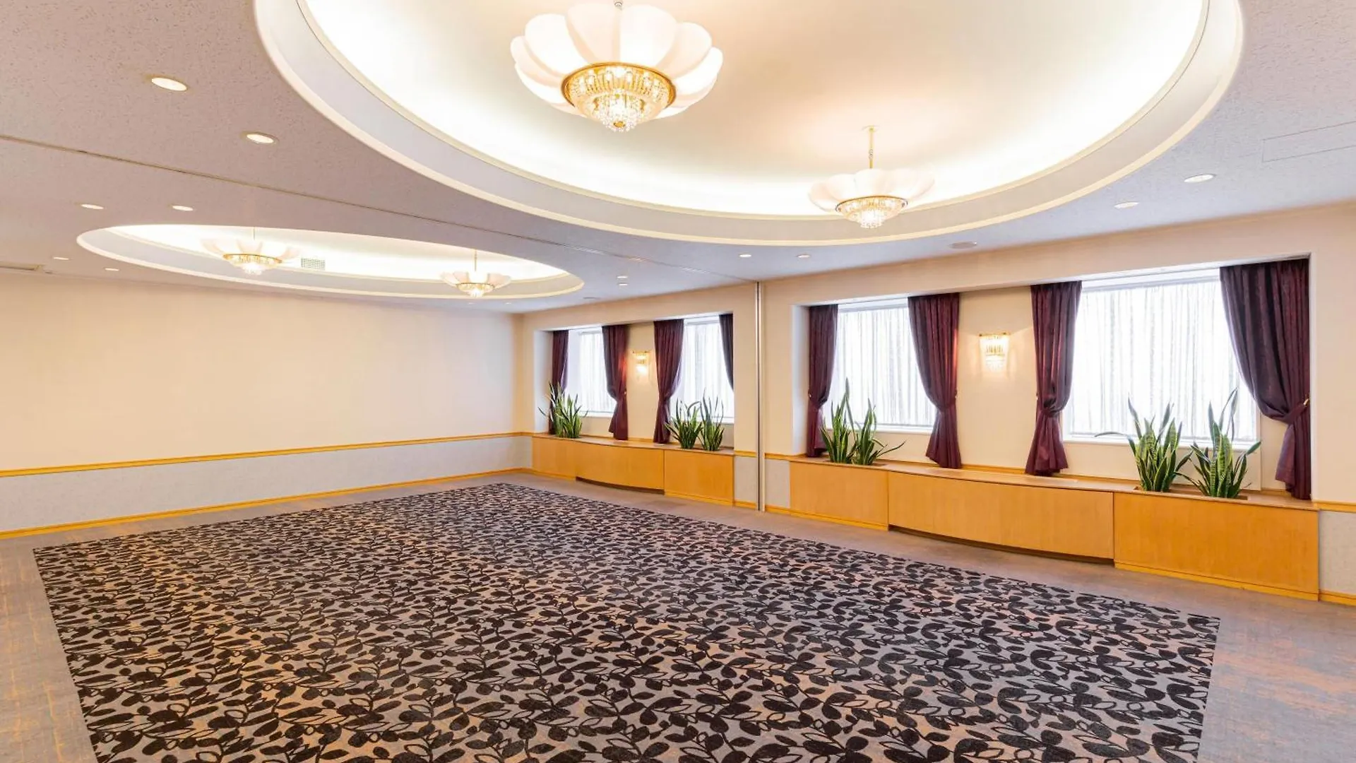 The Westin Osaka Hotel 5*,