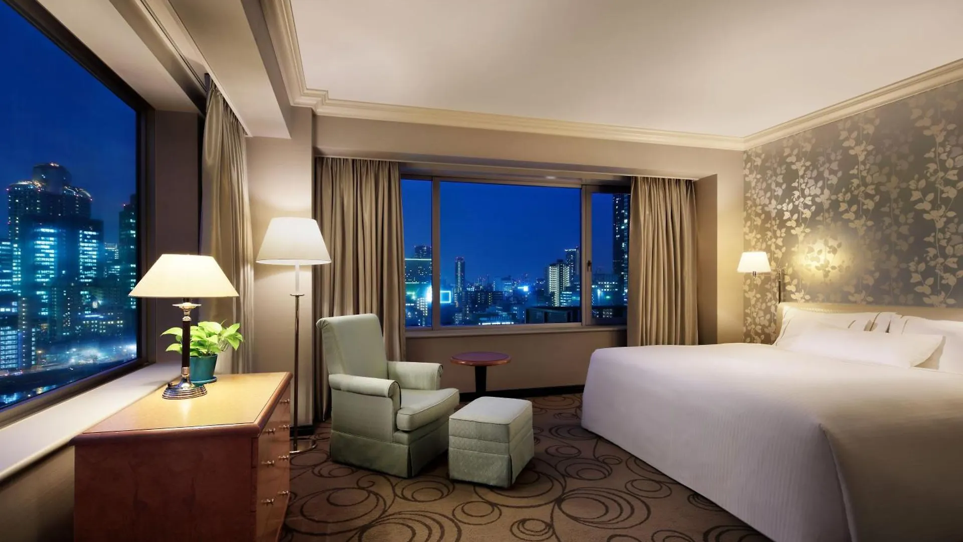 *****  Hotel The Westin Osaka Japón